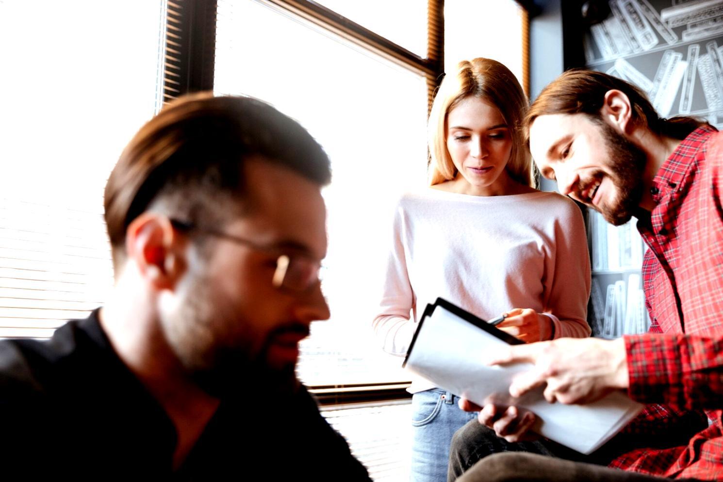 Individuelle Beratungssituation zwischen Teilnehmer und Dozent